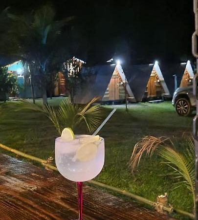 פאראצ'י-מירים Piratas Cabanas Camping Bar מראה חיצוני תמונה