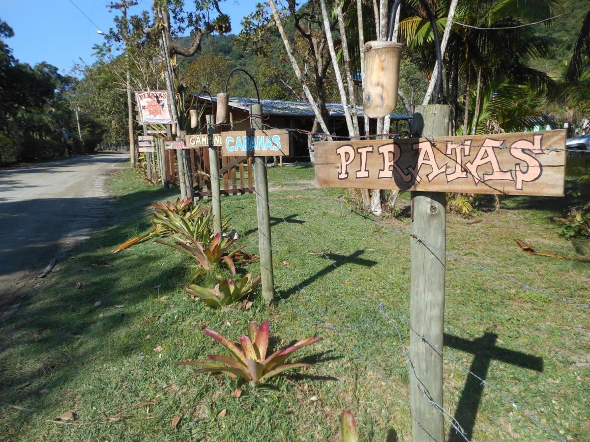 פאראצ'י-מירים Piratas Cabanas Camping Bar מראה חיצוני תמונה